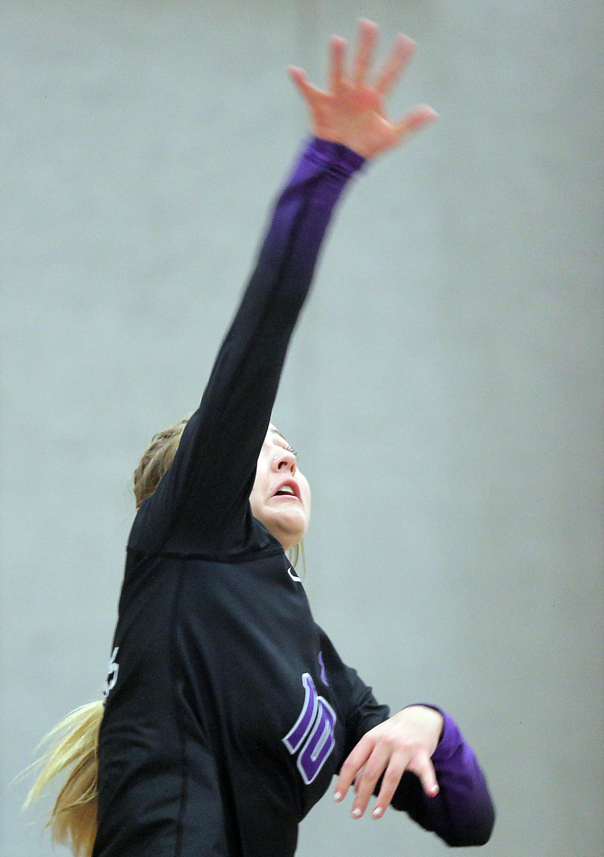Truckee at Spring Creek Volleyball 13.jpg
